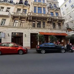 https://downtown-studios-apartment.vienna-besthotels.com